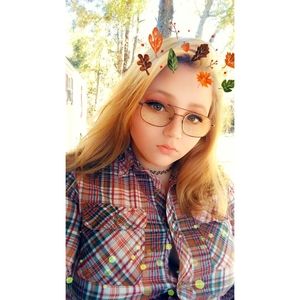 Meet your Posher, Allyson